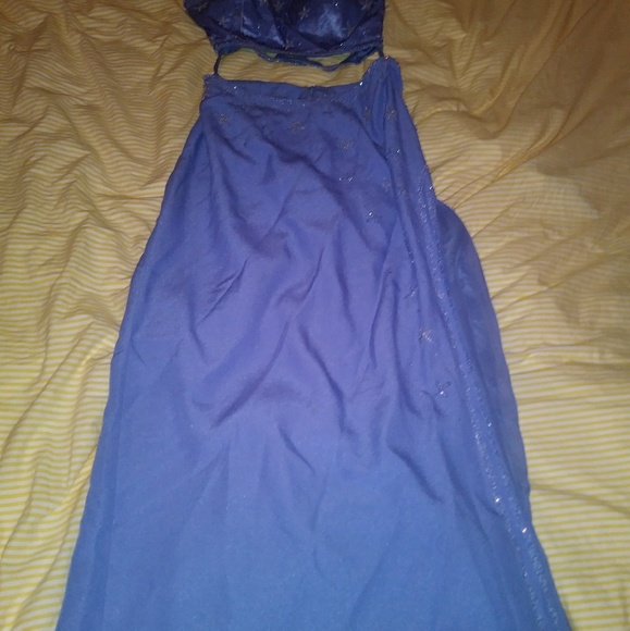 Cire formal dress - Picture 2 of 3
